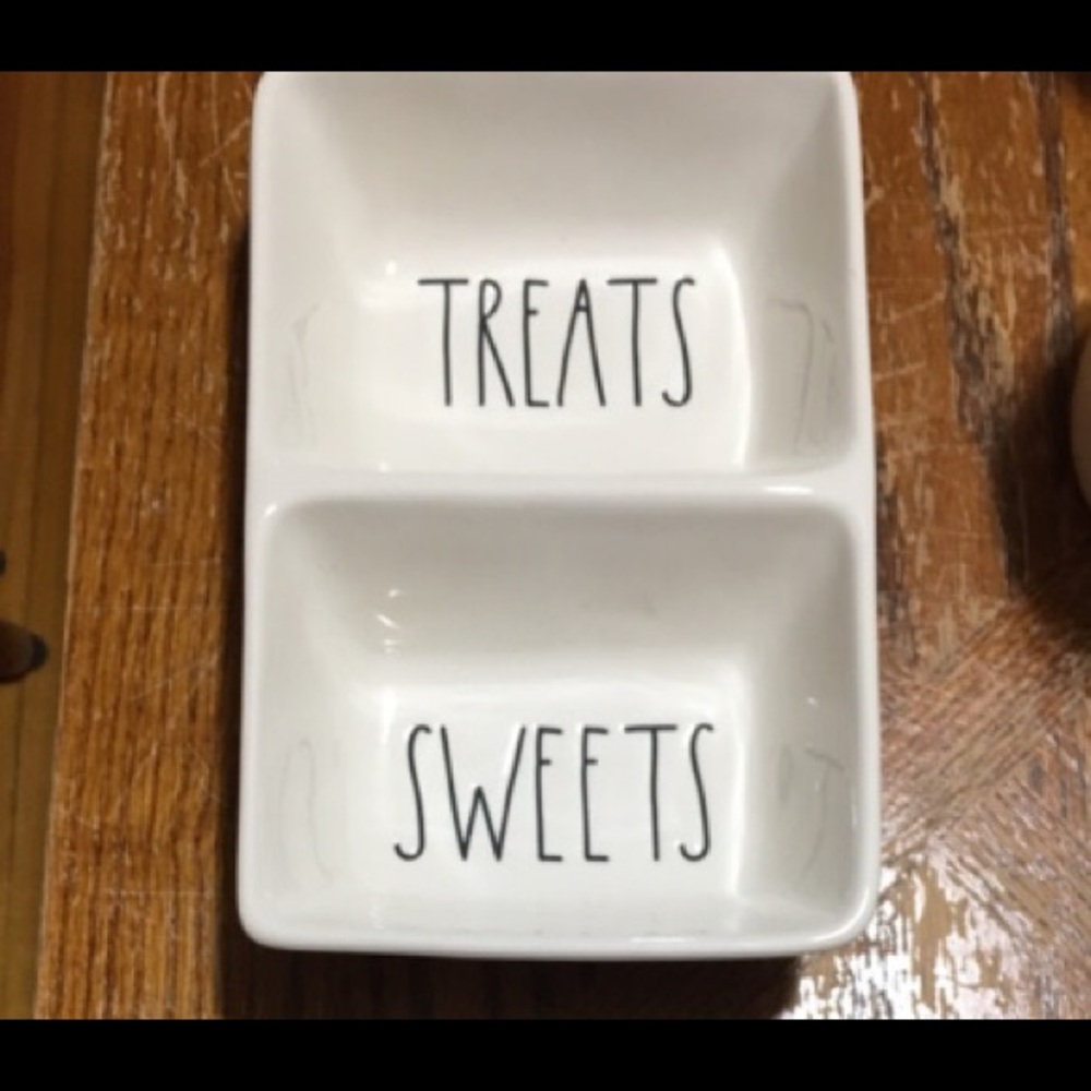 Rae Dunn dish